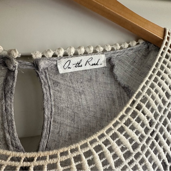 Grey Flowy Top - Picture 3 of 4